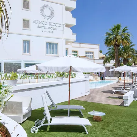 Hotel Bianco Riccio 4*