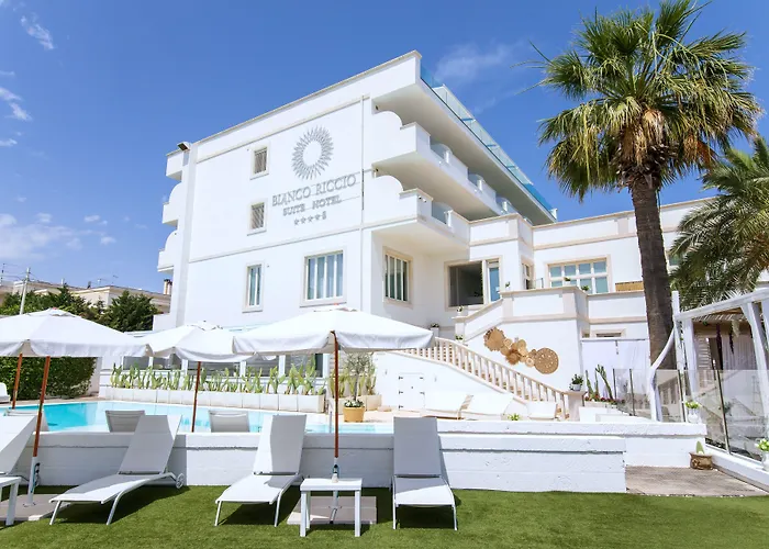 מלון Bianco Riccio Savelletri