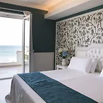 מלון Bianco Riccio