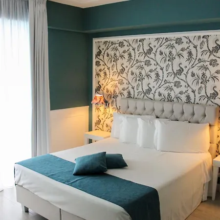Отель Bianco Riccio 5*