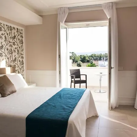 Hotel Bianco Riccio 5*