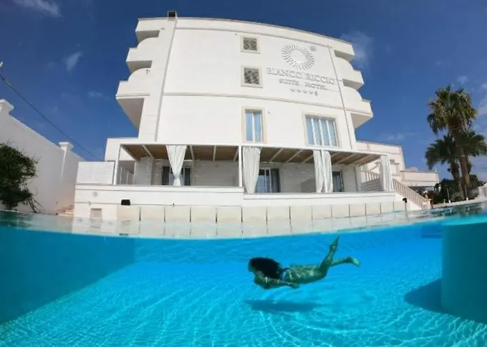 Bianco Riccio فندق 5*