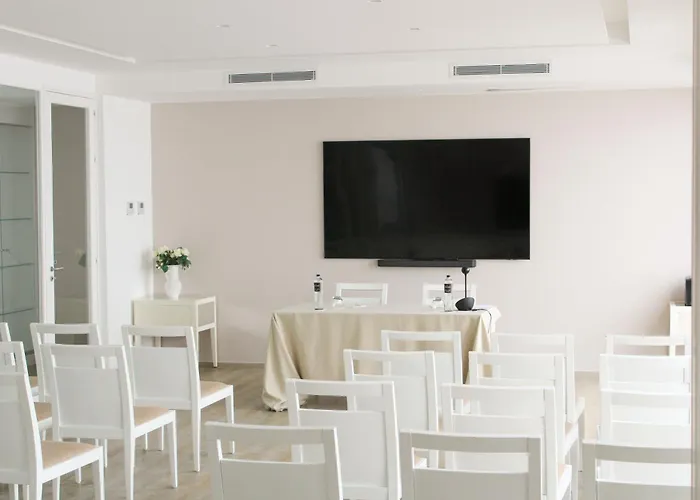 Bianco Riccio فندق